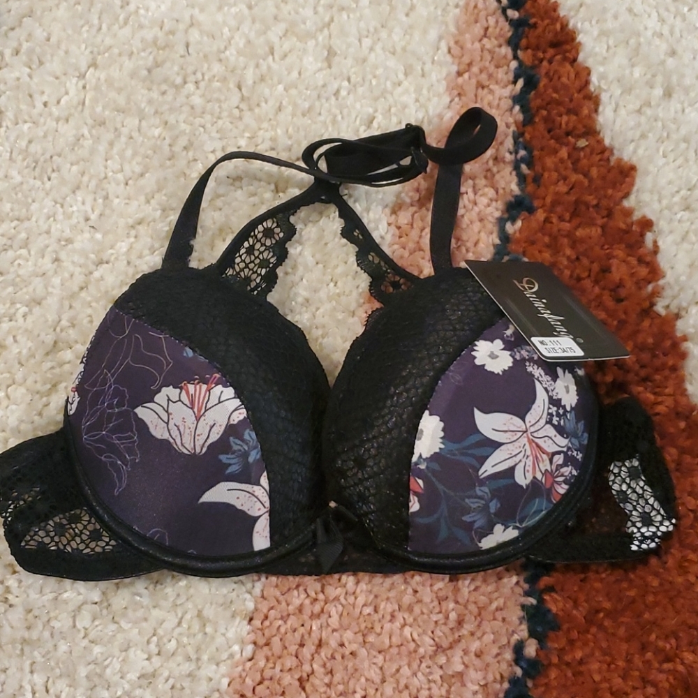 Black floral push-up bra from Dainafang Size 32 B